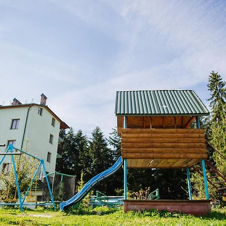 Готель Zelenyy Bir Східниця Екстер'єр фото